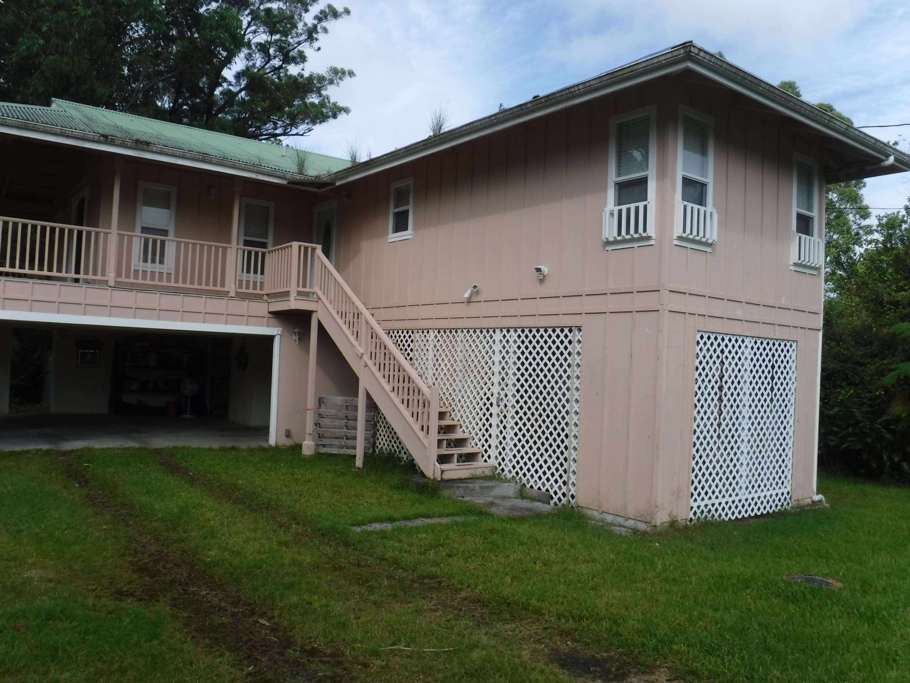 18-4136 Hinuhinu Street